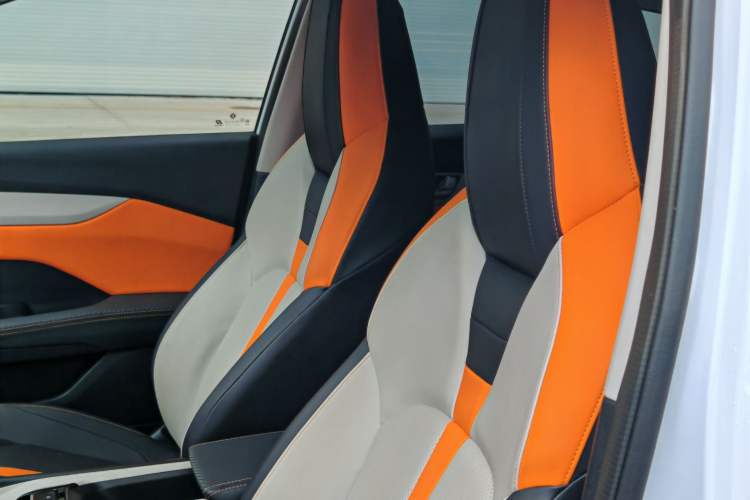 Used Dongfeng Aeolus Yixuan 2023 Mach Edition 1.5L Automatic Chasing Wind Version Exterior 4