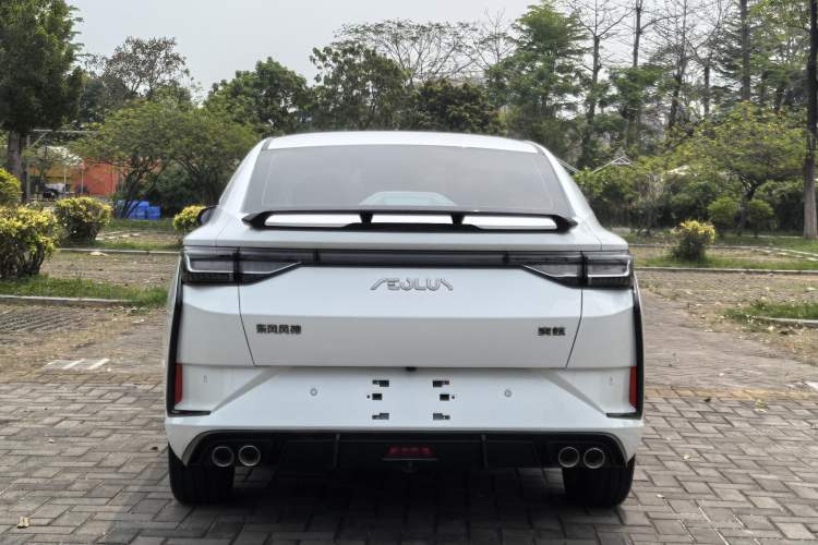 Used Dongfeng Aeolus Yixuan 2023 Mach Edition 1.5T Automatic Pursuit Rider Version Exterior 4