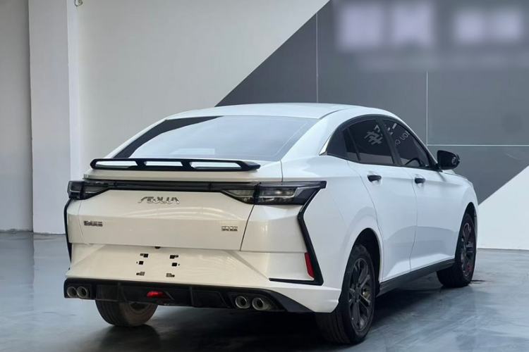 Used Dongfeng Aeolus Yixuan 2023 Mach Edition 1.5L Automatic Chasing Wind Version Exterior 4