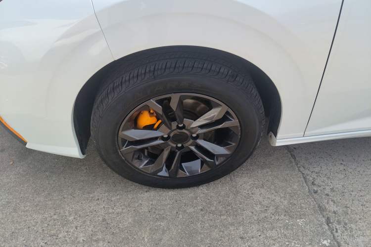 Used Dongfeng Aeolus Yixuan 2023 Mach Edition 1.5L Automatic Chasing Wind Version Exterior 4