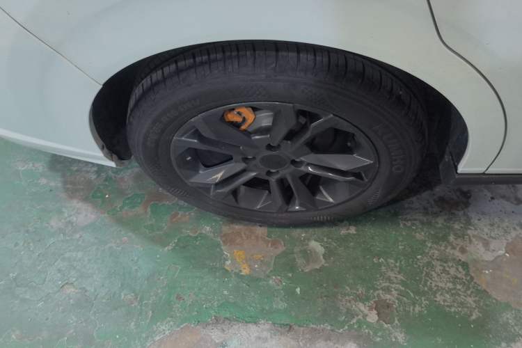 Used Dongfeng Aeolus Yixuan 2023 Mach Edition 1.5L Automatic Chasing Shadow Version Exterior 5