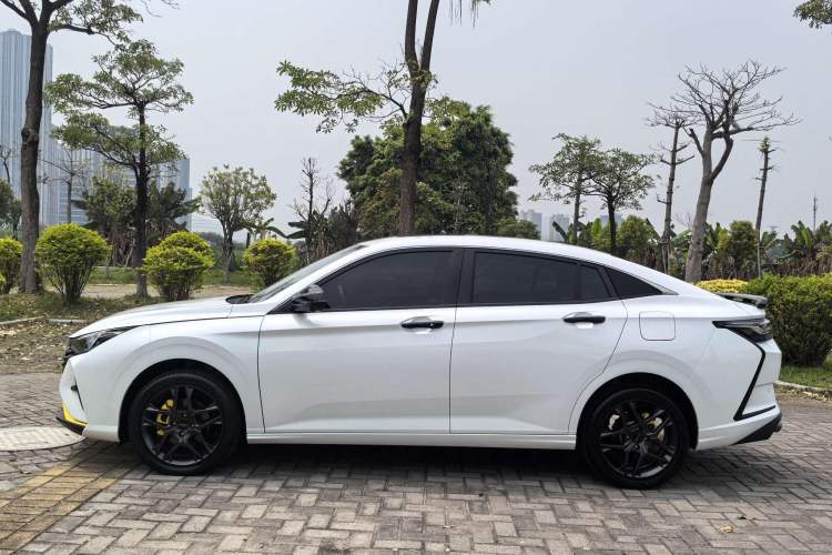 Used Dongfeng Aeolus Yixuan 2023 Mach Edition 1.5T Automatic Pursuit Rider Version Exterior 6