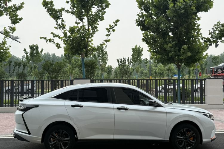 Used Dongfeng Aeolus Yixuan 2023 Mach Edition 1.5L Automatic Chasing Wind Version Exterior 9