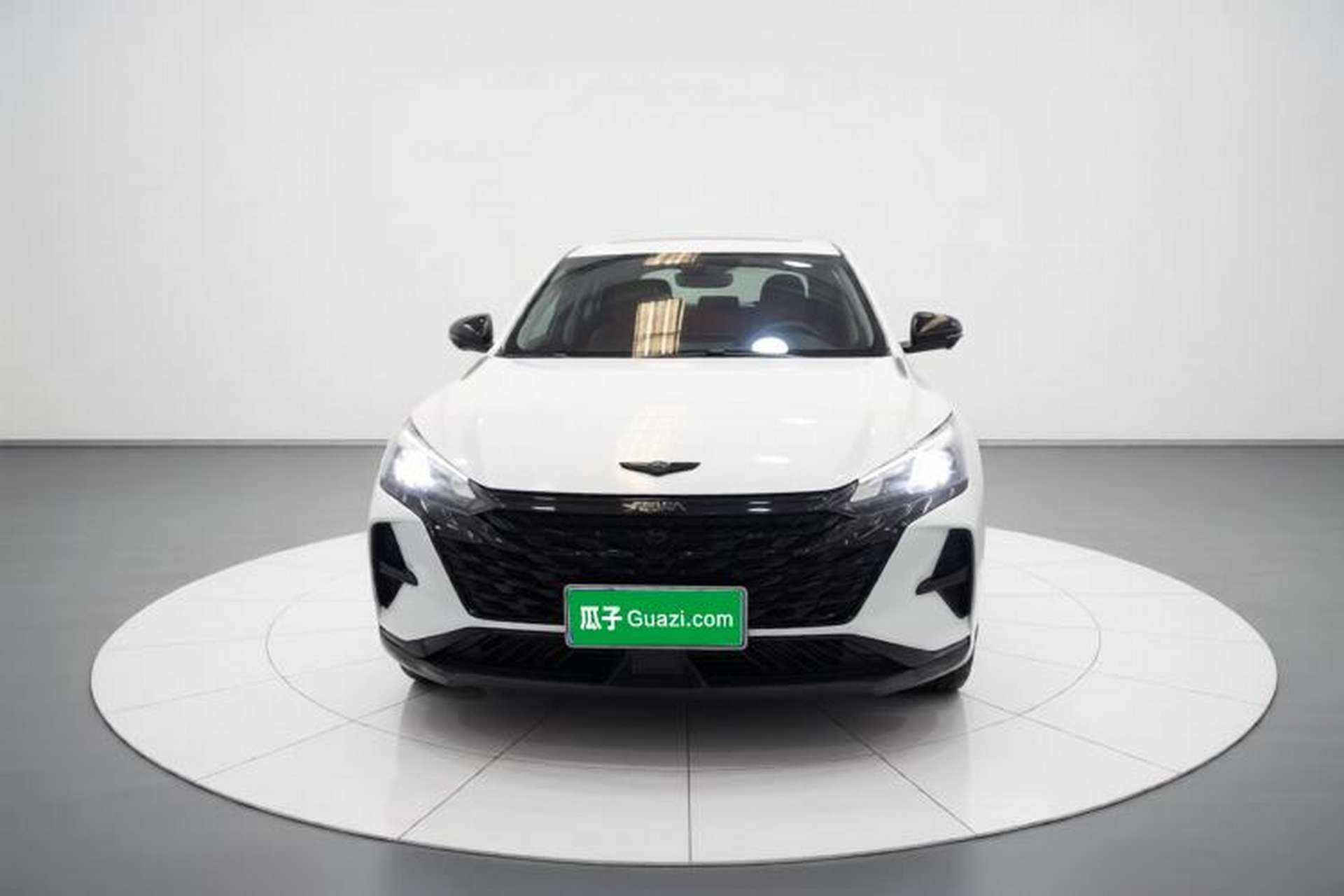 Used Dongfeng Aeolus Yixuan 2023 Mach Edition 1.5L Automatic Chasing Shadow Version Front