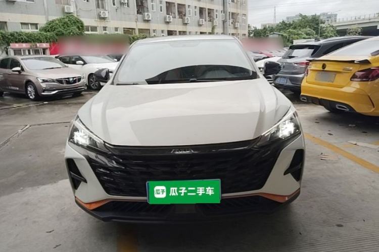 Used Dongfeng Aeolus Yixuan 2023 Mach Edition 1.5L Automatic Chasing Shadow Version Front