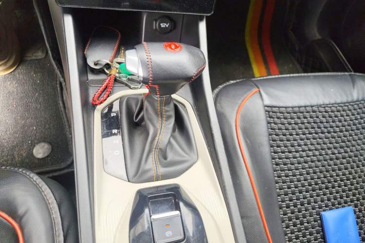 Used Dongfeng Aeolus Yixuan 2023 Mach Edition 1.5L Automatic Chasing Wind Version Gear Lever