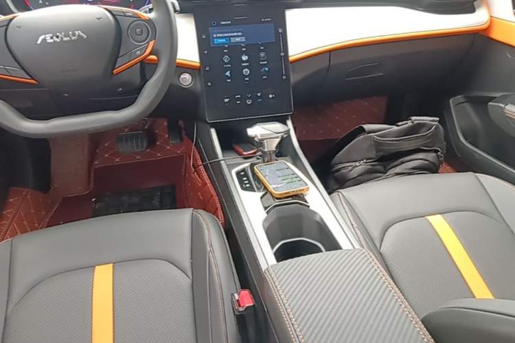 Used Dongfeng Aeolus Yixuan 2023 Mach Edition 1.5L Automatic Chasing Wind Version Gear Lever