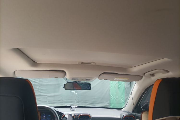 Used Dongfeng Aeolus Yixuan 2023 Mach Edition 1.5L Automatic Chasing Shadow Version Headliner