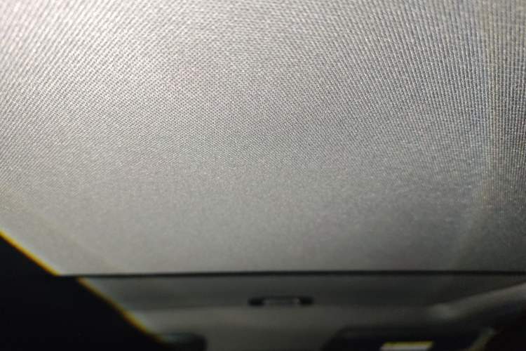 Used Dongfeng Aeolus Yixuan 2023 Mach Edition 1.5T Automatic Pursuit Rider Version Headliner