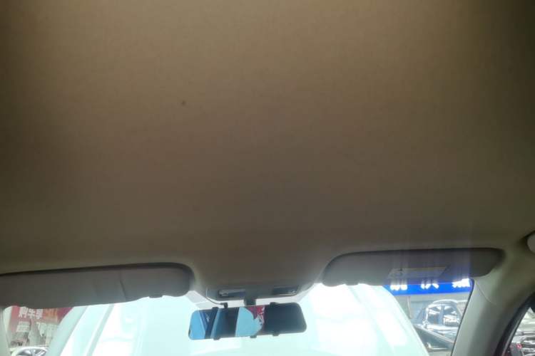 Used Dongfeng Aeolus Yixuan 2023 Mach Edition 1.5L Automatic Chasing Wind Version Headliner