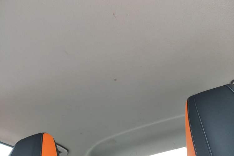 Used Dongfeng Aeolus Yixuan 2023 Mach Edition 1.5L Automatic Chasing Wind Version Headliner