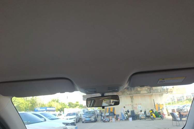 Used Dongfeng Aeolus Yixuan 2023 Mach Edition 1.5L Automatic Chasing Wind Version Headliner