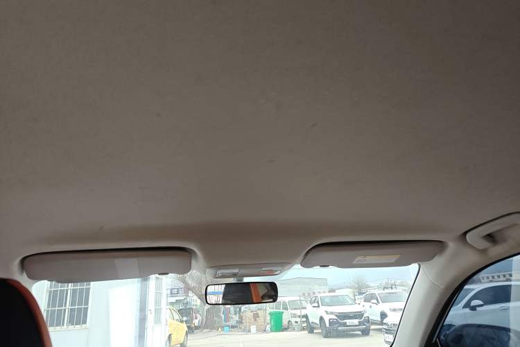 Used Dongfeng Aeolus Yixuan 2023 Mach Edition 1.5L Automatic Chasing Wind Version Headliner