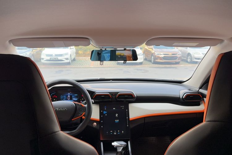 Used Dongfeng Aeolus Yixuan 2023 Mach Edition 1.5L Automatic Chasing Wind Version Headliner