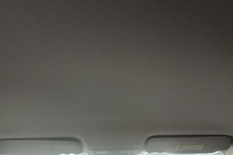 Used Dongfeng Aeolus Yixuan 2023 Mach Edition 1.5L Automatic Chasing Wind Version Headliner