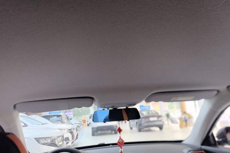 Used Dongfeng Aeolus Yixuan 2023 Mach Edition 1.5L Automatic Chasing Wind Version Headliner