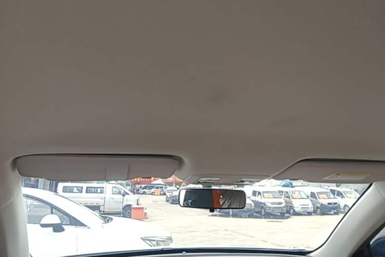 Used Dongfeng Aeolus Yixuan 2023 Mach Edition 1.5L Automatic Chasing Wind Version Headliner