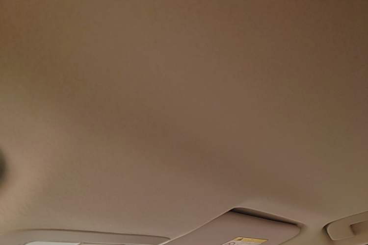 Used Dongfeng Aeolus Yixuan 2023 Mach Edition 1.5L Automatic Chasing Wind Version Headliner
