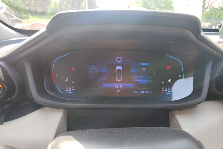 Used Dongfeng Aeolus Yixuan 2023 Mach Edition 1.5L Automatic Chasing Wind Version Instrument Cluster