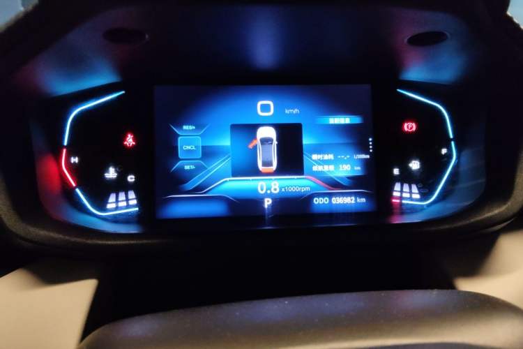 Used Dongfeng Aeolus Yixuan 2023 Mach Edition 1.5L Automatic Chasing Wind Version Instrument Cluster