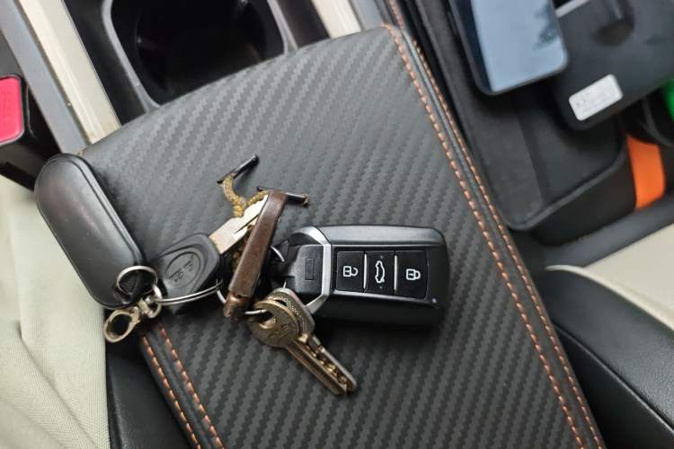 Used Dongfeng Aeolus Yixuan 2023 1.5L Automatic Glory Edition Interior 1