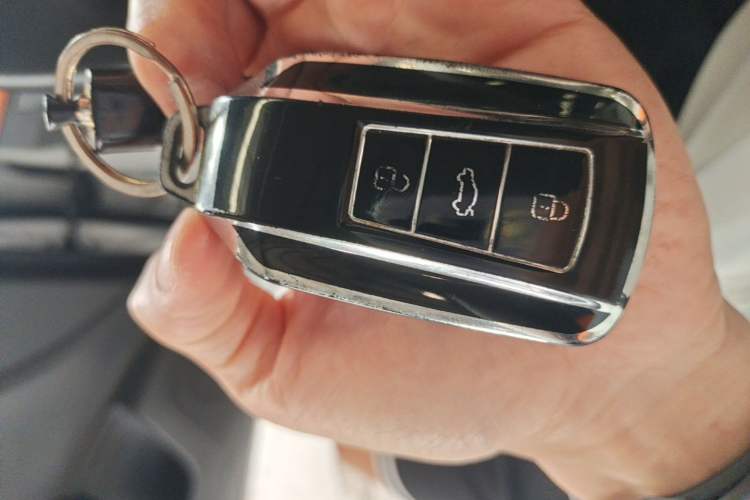 Used Dongfeng Aeolus Yixuan 2023 Mach Edition 1.5L Automatic Chasing Shadow Version Interior 1