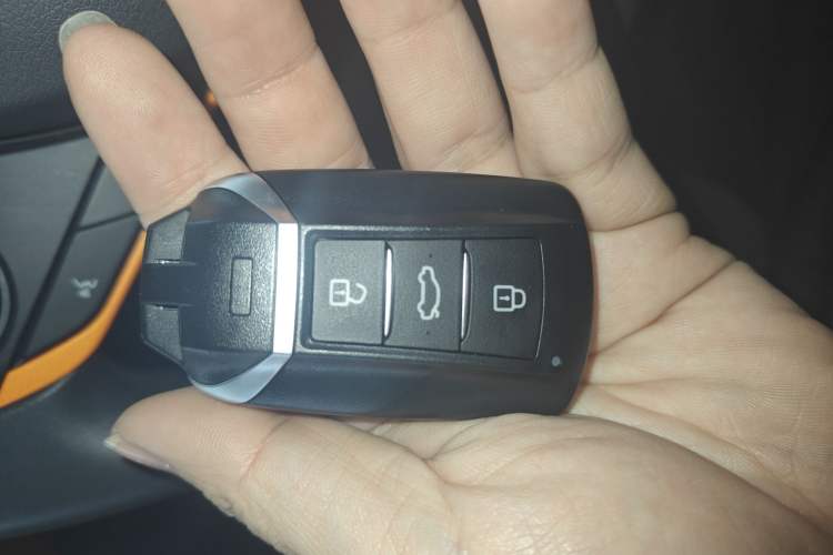 Used Dongfeng Aeolus Yixuan 2023 Mach Edition 1.5L Automatic Chasing Wind Version Interior 1