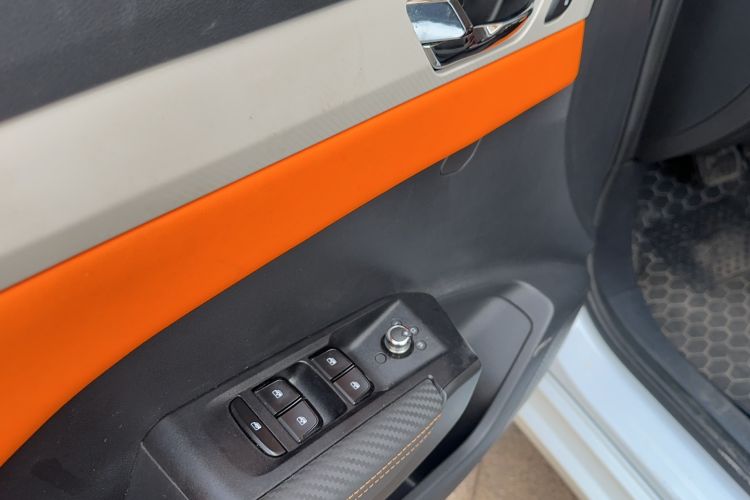 Used Dongfeng Aeolus Yixuan 2023 Mach Edition 1.5L Automatic Chasing Wind Version Interior 6