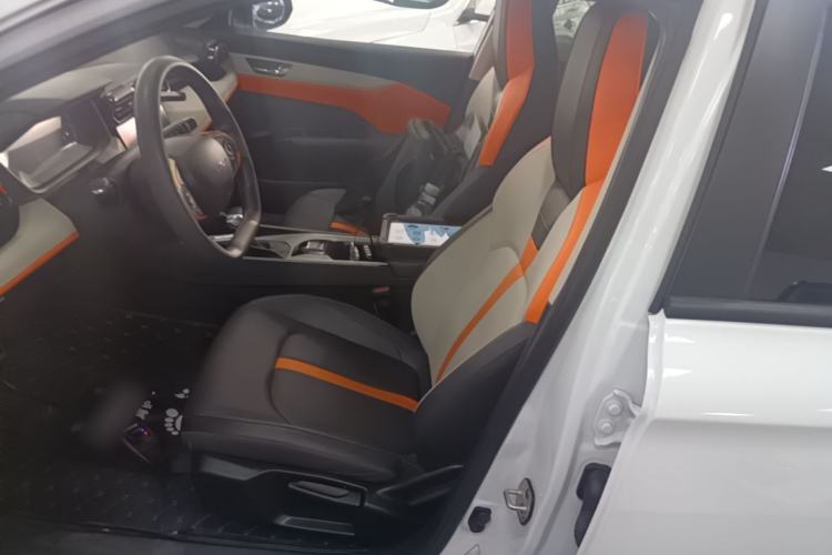 Used Dongfeng Aeolus Yixuan 2023 Mach Edition 1.5L Automatic Chasing Wind Version Left Front Seat