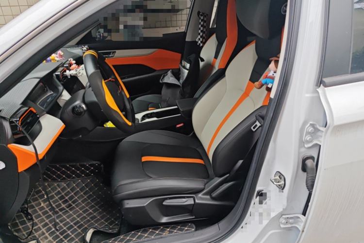 Used Dongfeng Aeolus Yixuan 2023 Mach Edition 1.5L Automatic Chasing Shadow Version Left Front Seat