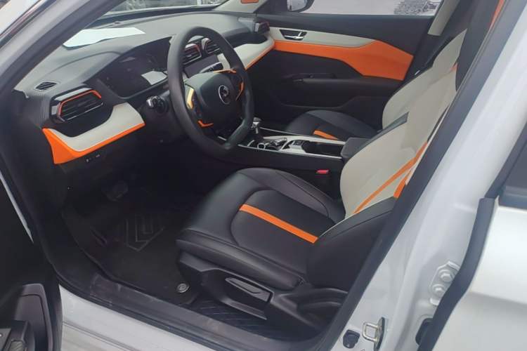 Used Dongfeng Aeolus Yixuan 2023 Mach Edition 1.5L Automatic Chasing Shadow Version Left Front Seat