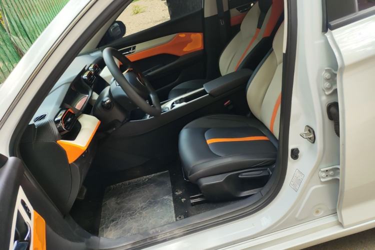 Used Dongfeng Aeolus Yixuan 2023 Mach Edition 1.5L Automatic Chasing Wind Version Left Front Seat
