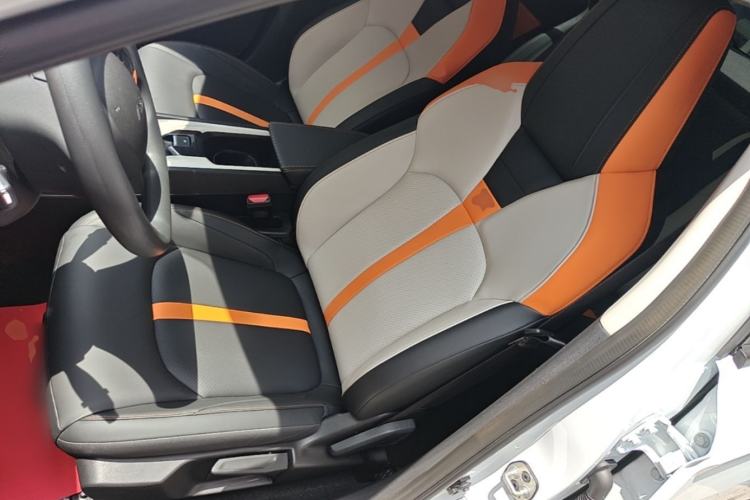 Used Dongfeng Aeolus Yixuan 2023 Mach Edition 1.5L Automatic Chasing Wind Version Left Front Seat