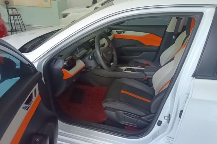 Used Dongfeng Aeolus Yixuan 2023 Mach Edition 1.5L Automatic Chasing Wind Version Left Front Seat