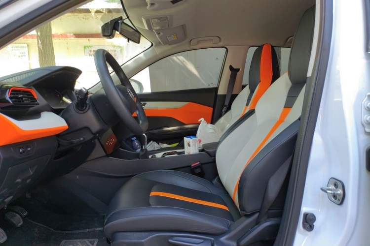 Used Dongfeng Aeolus Yixuan 2023 Mach Edition 1.5L Manual Windstorm Version Left Front Seat