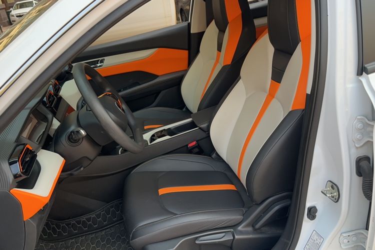 Used Dongfeng Aeolus Yixuan 2023 Mach Edition 1.5L Automatic Chasing Wind Version Left Front Seat