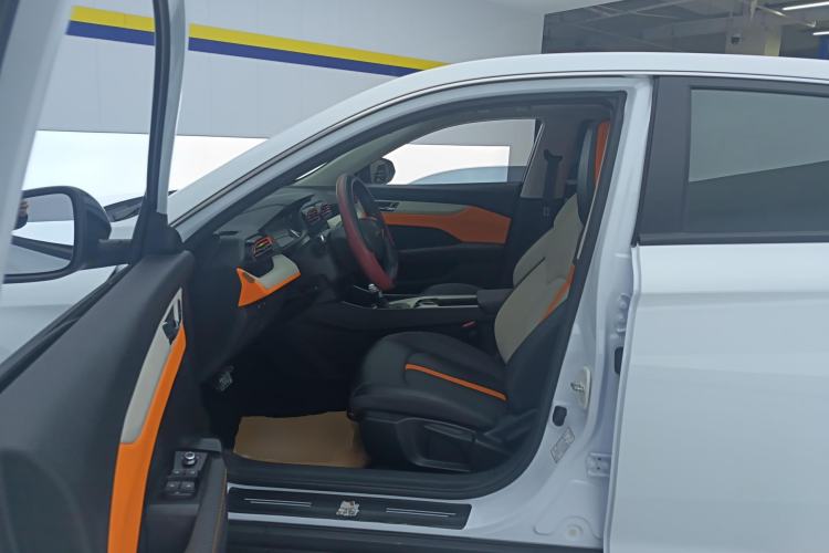 Used Dongfeng Aeolus Yixuan 2023 Mach Edition 1.5L Automatic Chasing Shadow Version Left Front Seat
