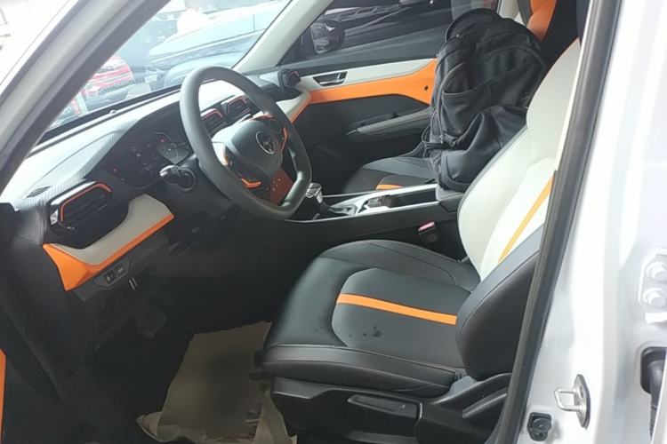 Used Dongfeng Aeolus Yixuan 2023 Mach Edition 1.5L Automatic Chasing Wind Version Left Front Seat