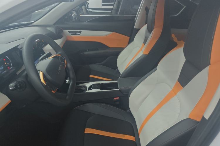 Used Dongfeng Aeolus Yixuan 2023 Mach Edition 1.5L Automatic Chasing Wind Version Left Front Seat