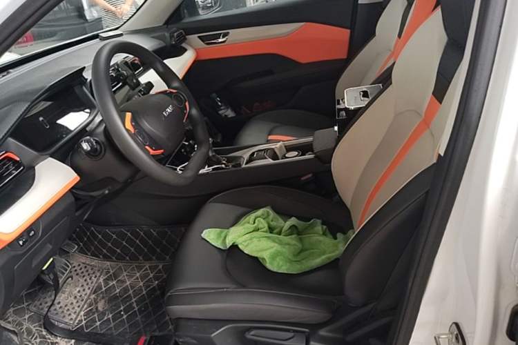 Used Dongfeng Aeolus Yixuan 2023 Mach Edition 1.5L Automatic Chasing Shadow Version Left Front Seat