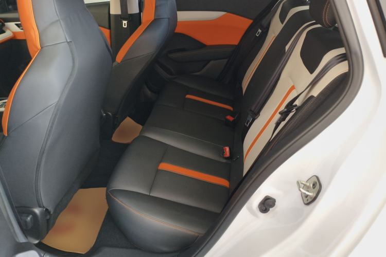 Used Dongfeng Aeolus Yixuan 2023 Mach Edition 1.5L Automatic Chasing Wind Version Left Rear Seat