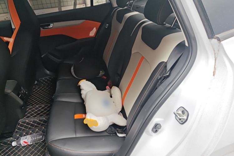 Used Dongfeng Aeolus Yixuan 2023 Mach Edition 1.5L Automatic Chasing Shadow Version Left Rear Seat