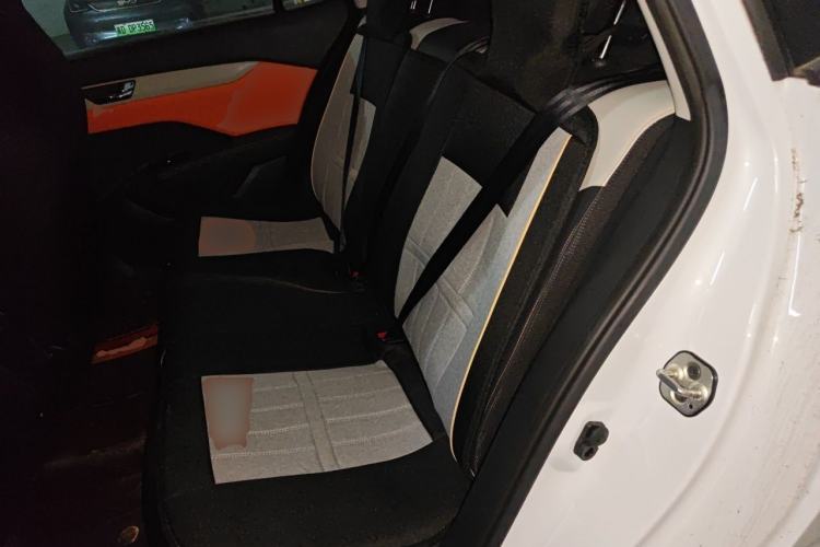 Used Dongfeng Aeolus Yixuan 2023 Mach Edition 1.5L Automatic Chasing Wind Version Left Rear Seat