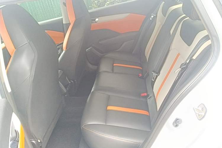 Used Dongfeng Aeolus Yixuan 2023 1.5L Automatic Glory Edition Left Rear Seat