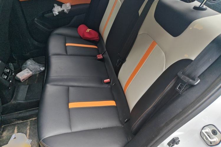 Used Dongfeng Aeolus Yixuan 2023 Mach Edition 1.5L Automatic Chasing Shadow Version Left Rear Seat