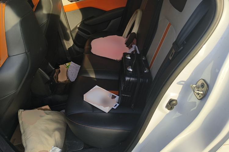 Used Dongfeng Aeolus Yixuan 2023 Mach Edition 1.5L Manual Windstorm Version Left Rear Seat