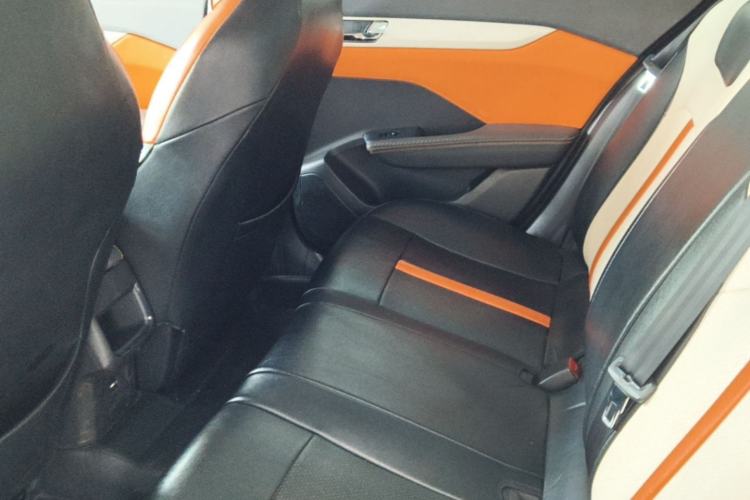 Used Dongfeng Aeolus Yixuan 2023 Mach Edition 1.5L Automatic Chasing Wind Version Left Rear Seat