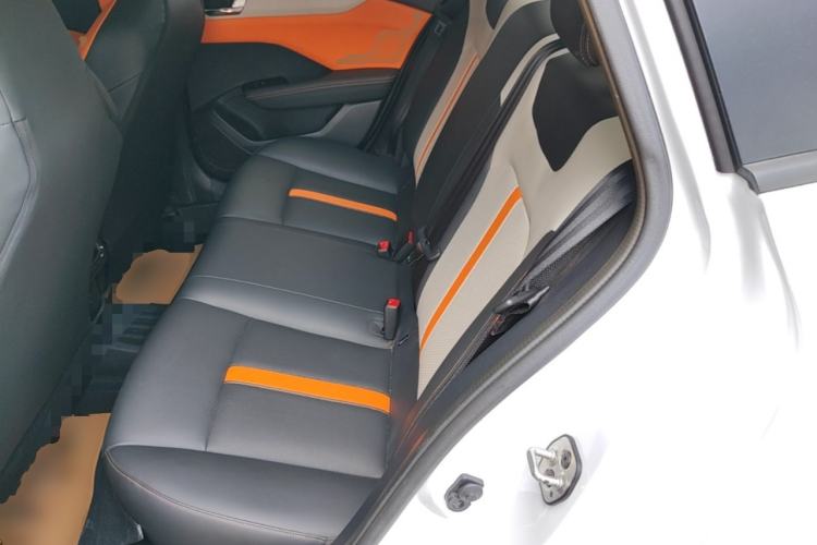 Used Dongfeng Aeolus Yixuan 2023 Mach Edition 1.5L Automatic Chasing Wind Version Left Rear Seat