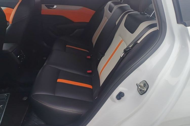 Used Dongfeng Aeolus Yixuan 2023 Mach Edition 1.5L Automatic Chasing Shadow Version Left Rear Seat