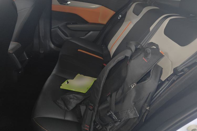 Used Dongfeng Aeolus Yixuan 2023 Mach Edition 1.5L Automatic Chasing Wind Version Left Rear Seat